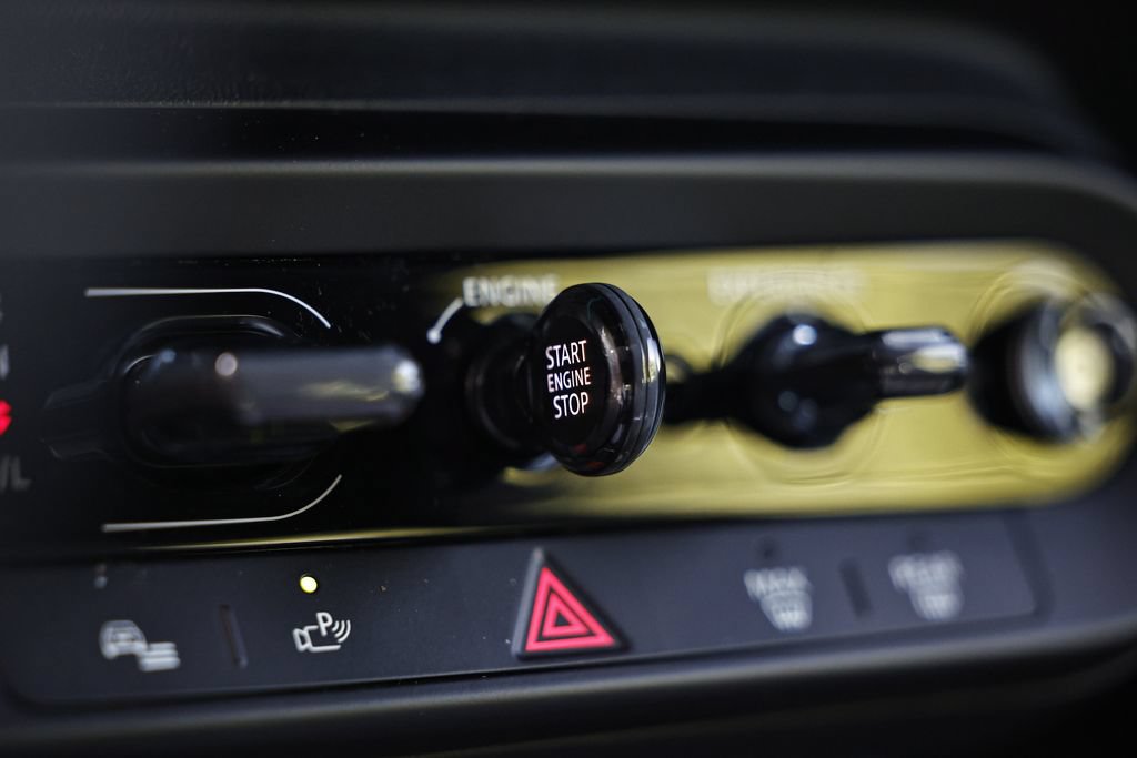 Used 2025 MINI Cooper S FWD image 34