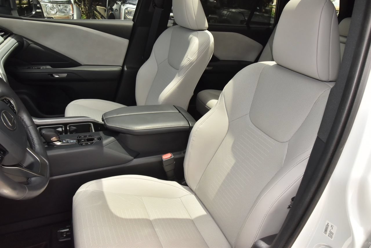 Used 2025 Lexus TX 350 AWD w/ Technology Package image 33