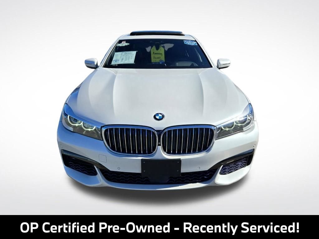 Used 2018 BMW 740e xDrive w/ M Sport Package AWD/4WD image 3