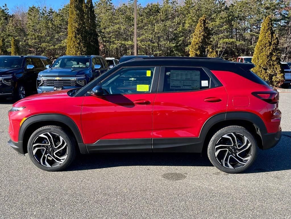 New 2026 Chevrolet TrailBlazer RS w/ Convenience Package AWD/4WD image 2