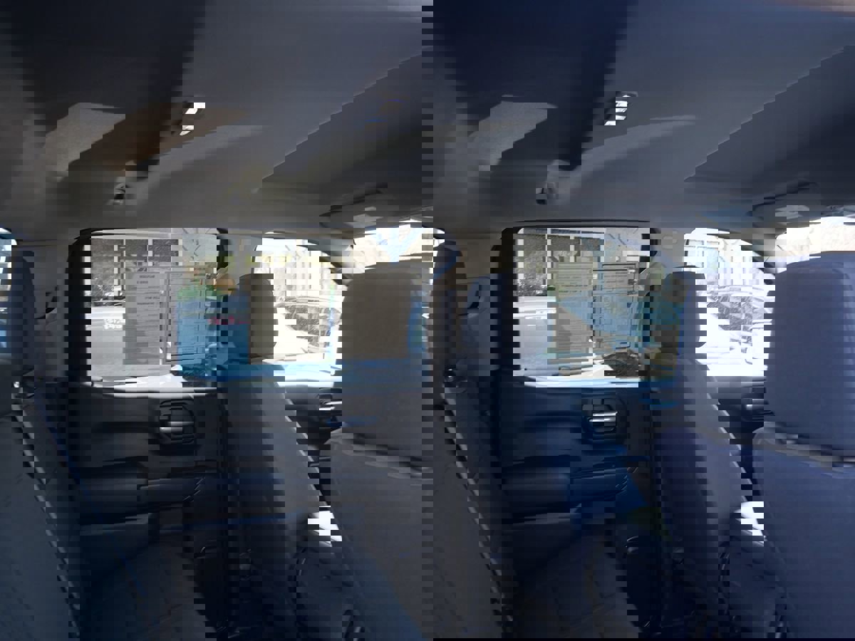 Used 2020 Chevrolet Silverado 1500 Custom w/ Custom Value Package image 23