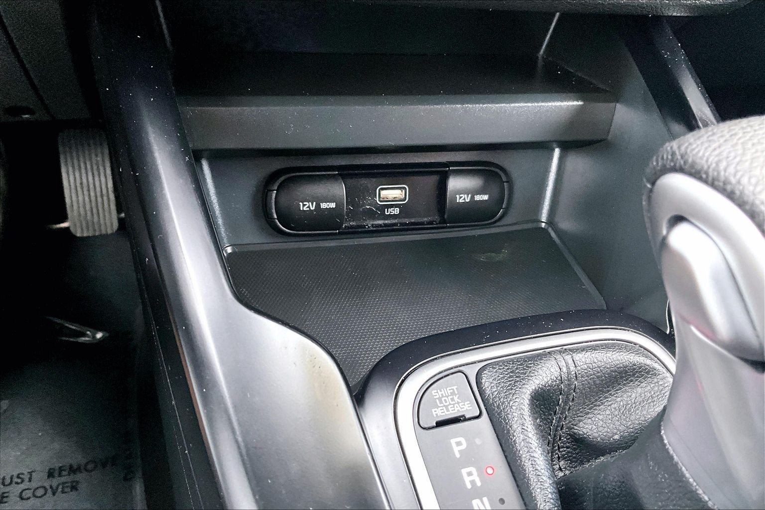 Used 2023 Kia Soul LX w/ LX Technology Package FWD image 29