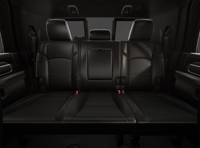 New 2026 RAM 2500 Laramie AWD/4WD image 3