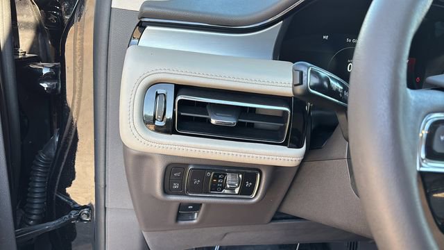 Used 2023 Lincoln Nautilus Standard w/ Premium Package image 21