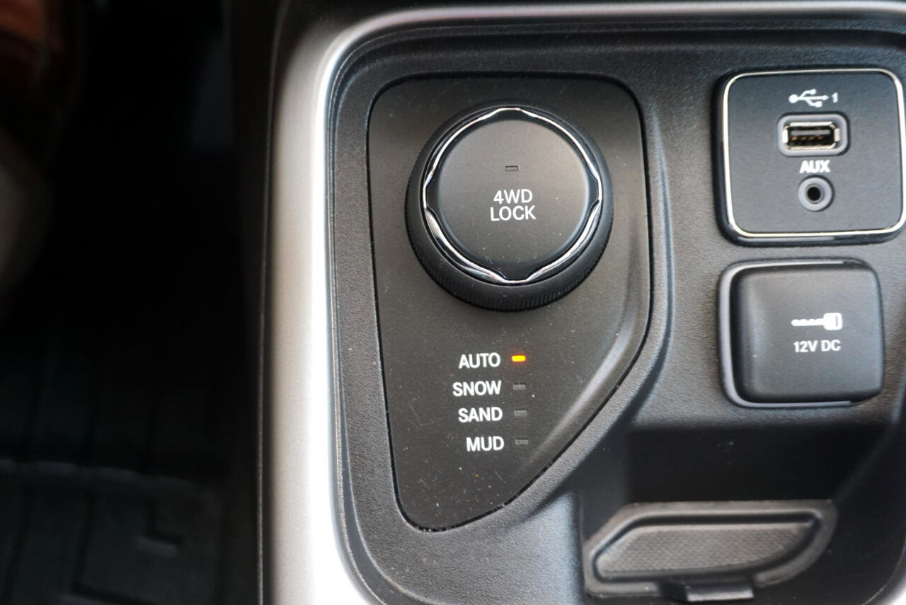 Used 2020 Jeep Compass Latitude image 16