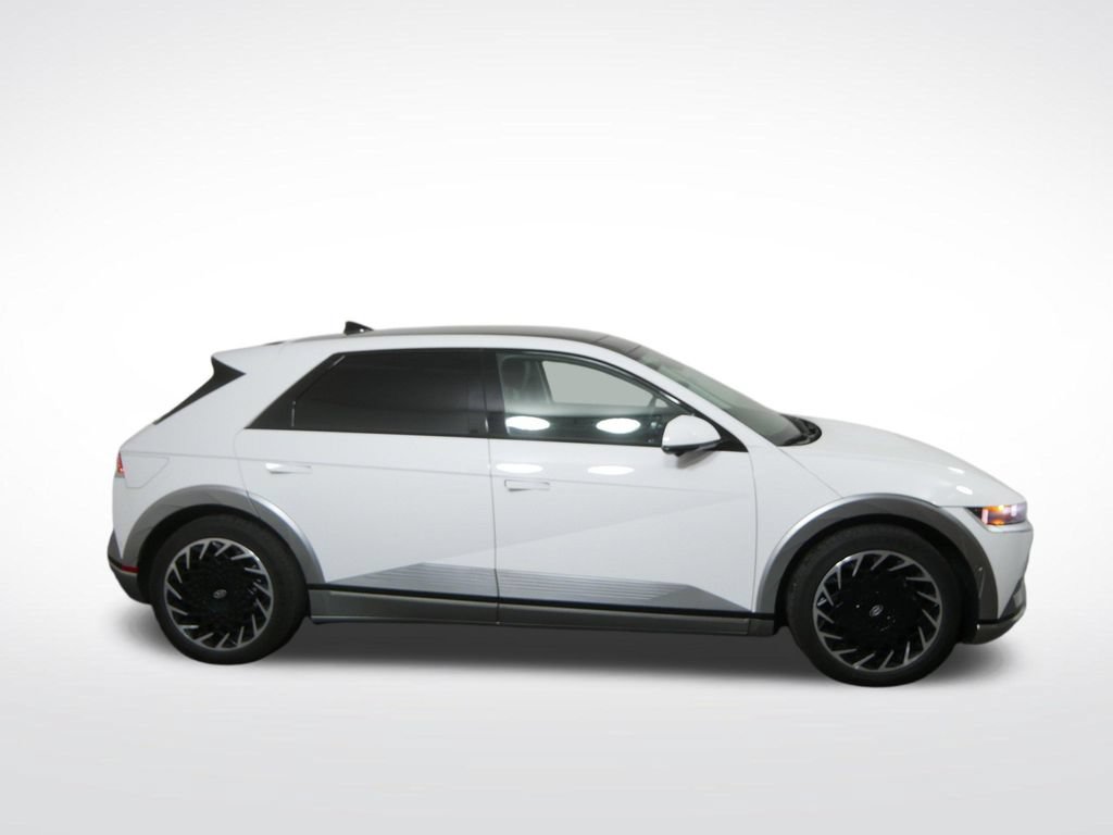 Used 2024 Hyundai Ioniq 5 Limited AWD/4WD image 2