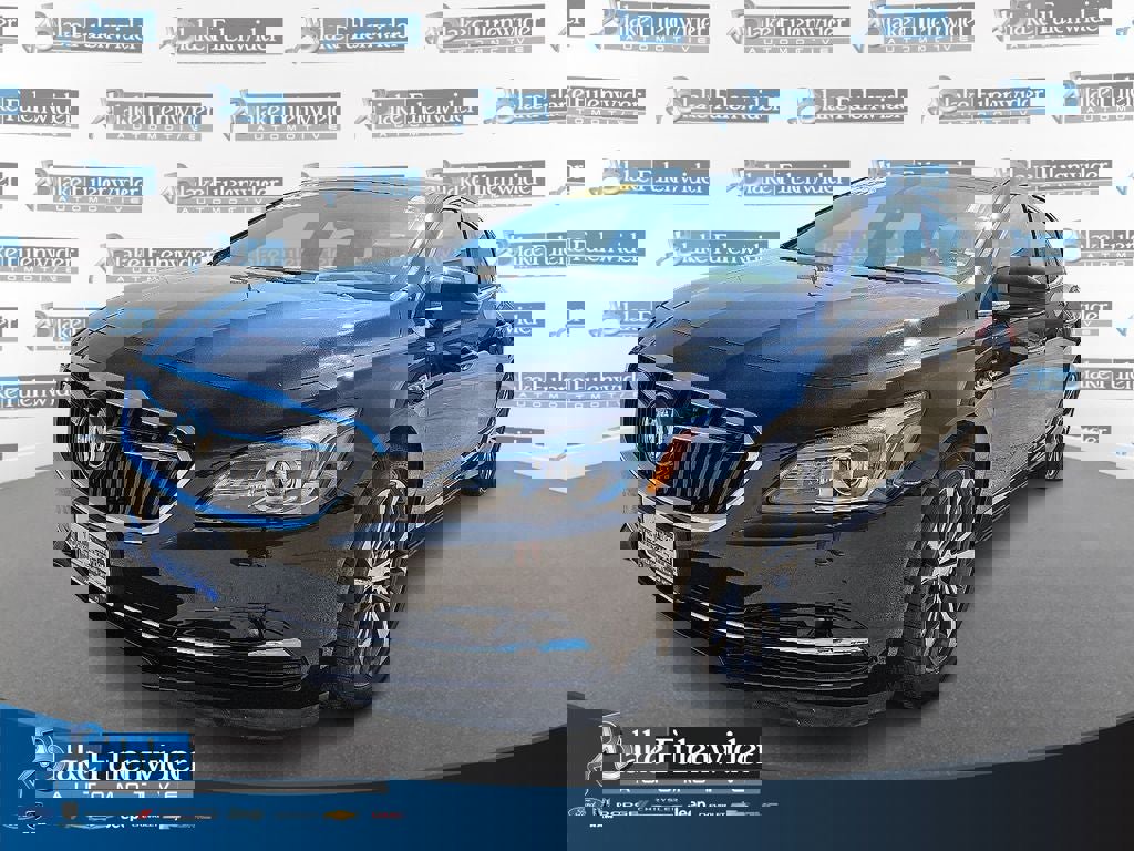 Used 2017 Buick LaCrosse Essence