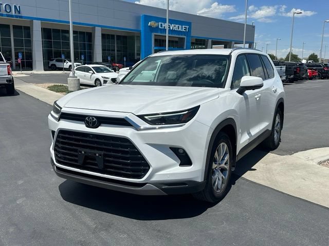 Used 2025 Toyota Grand Highlander AWD image 12