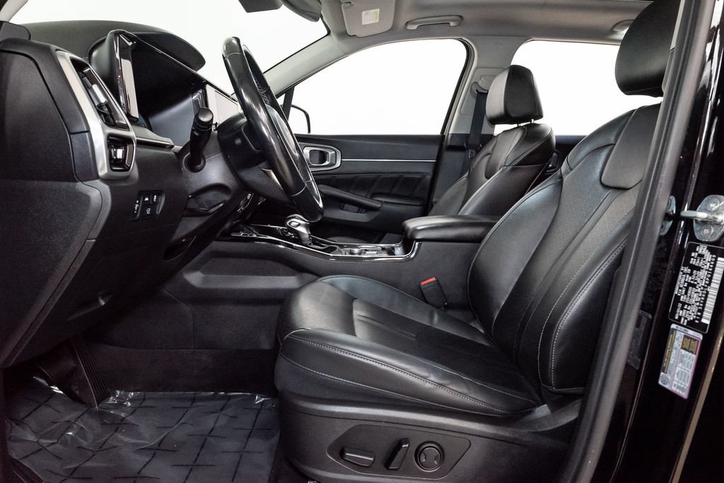 Used 2023 Kia Sorento SX AWD/4WD image 13