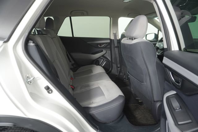 Used 2022 Subaru Outback Premium image 38