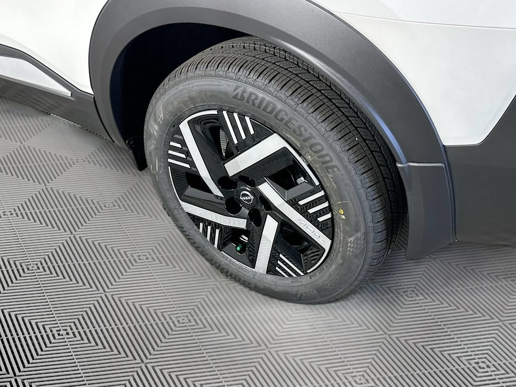 New 2026 Nissan Kicks SV w/ Cold Weather Package FWD image 37