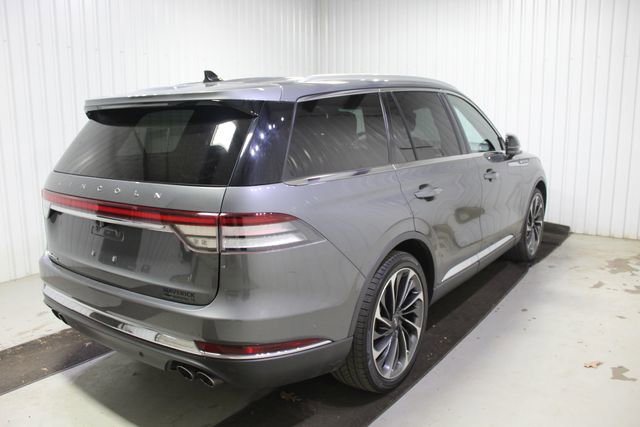 Used 2023 Lincoln Aviator Reserve w/ Equipment Group 201A image 12