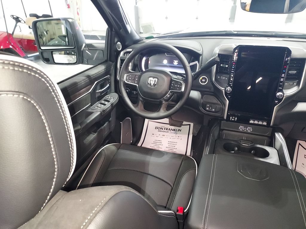 New 2026 RAM 3500 Laramie AWD/4WD image 15