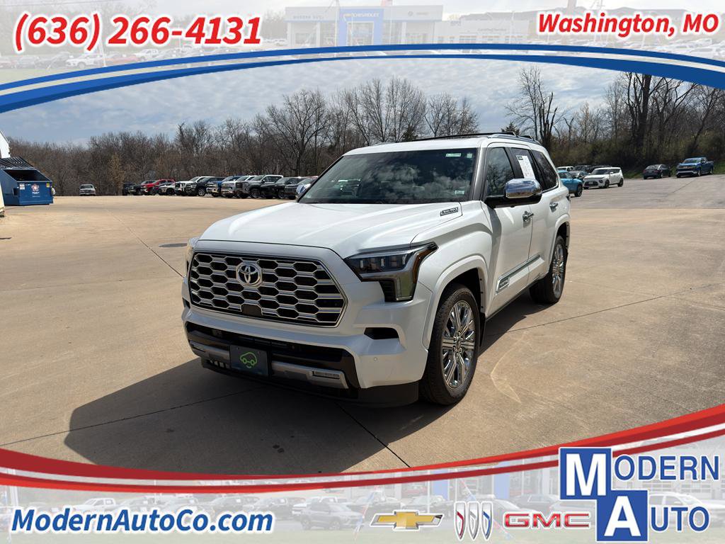 Used 2025 Toyota Sequoia Capstone image 1