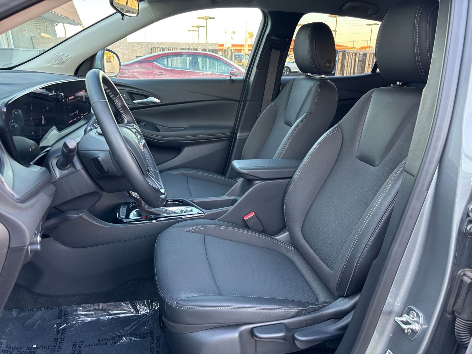 Used 2025 Buick Encore GX Preferred image 34