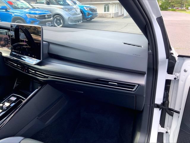 Certified 2025 Volkswagen GTI SE w/ SE Leather Seating Package FWD image 21
