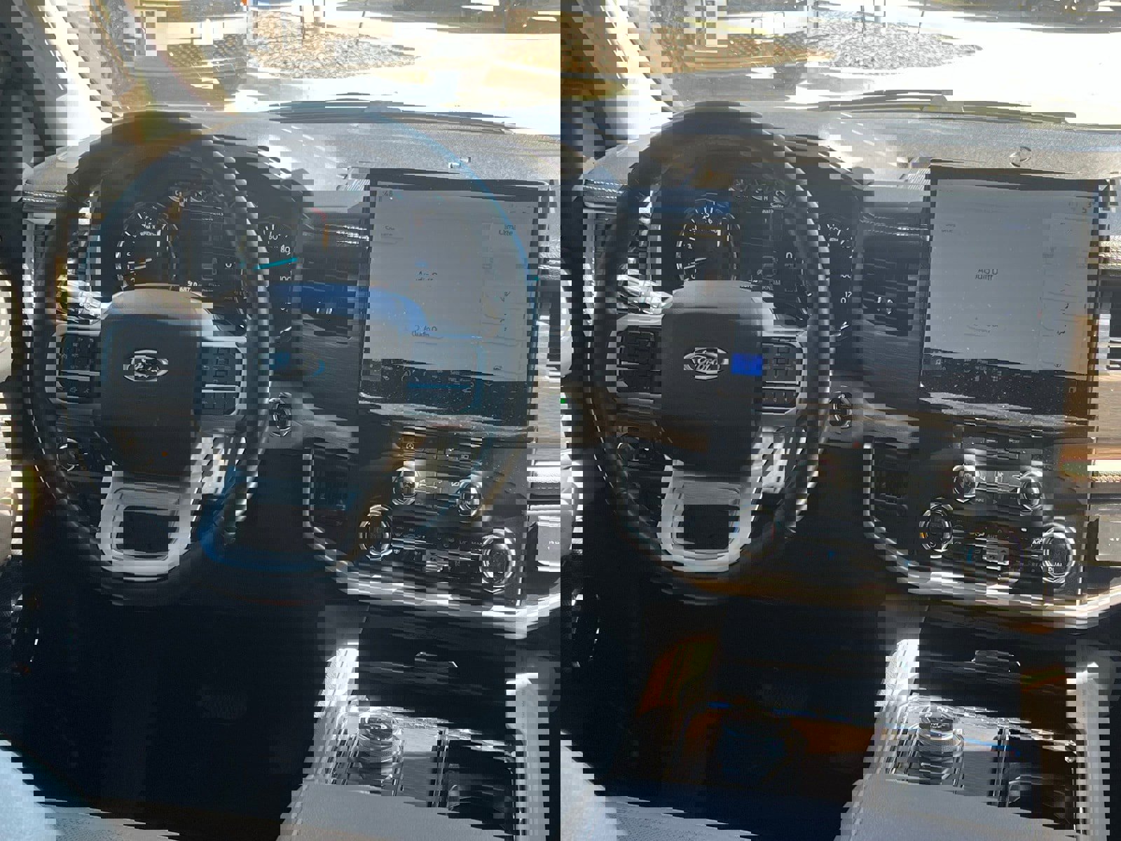 Used 2024 Ford Expedition Max Limited image 23