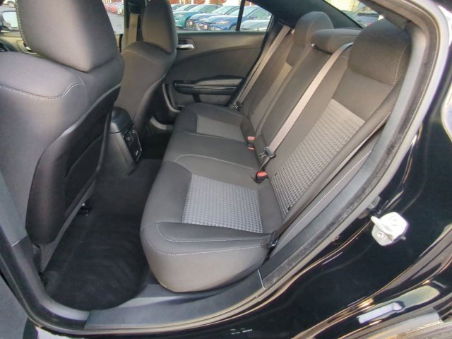 Used 2023 Dodge Charger R/T w/ Blacktop Package image 15