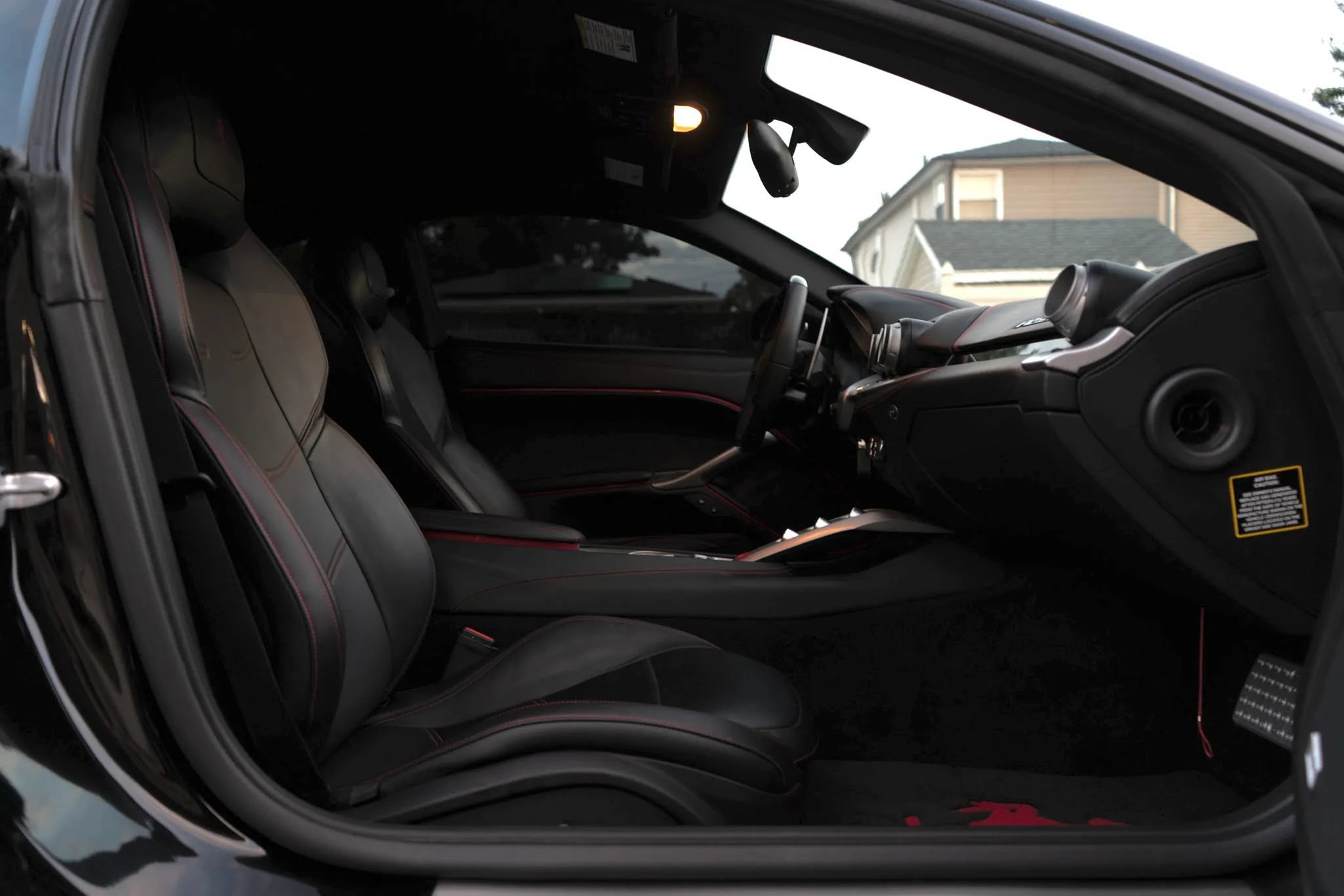 Used 2015 Ferrari F12 Berlinetta RWD image 28