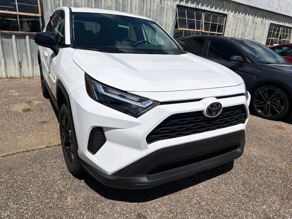 Used 2023 Toyota RAV4 LE FWD image 2