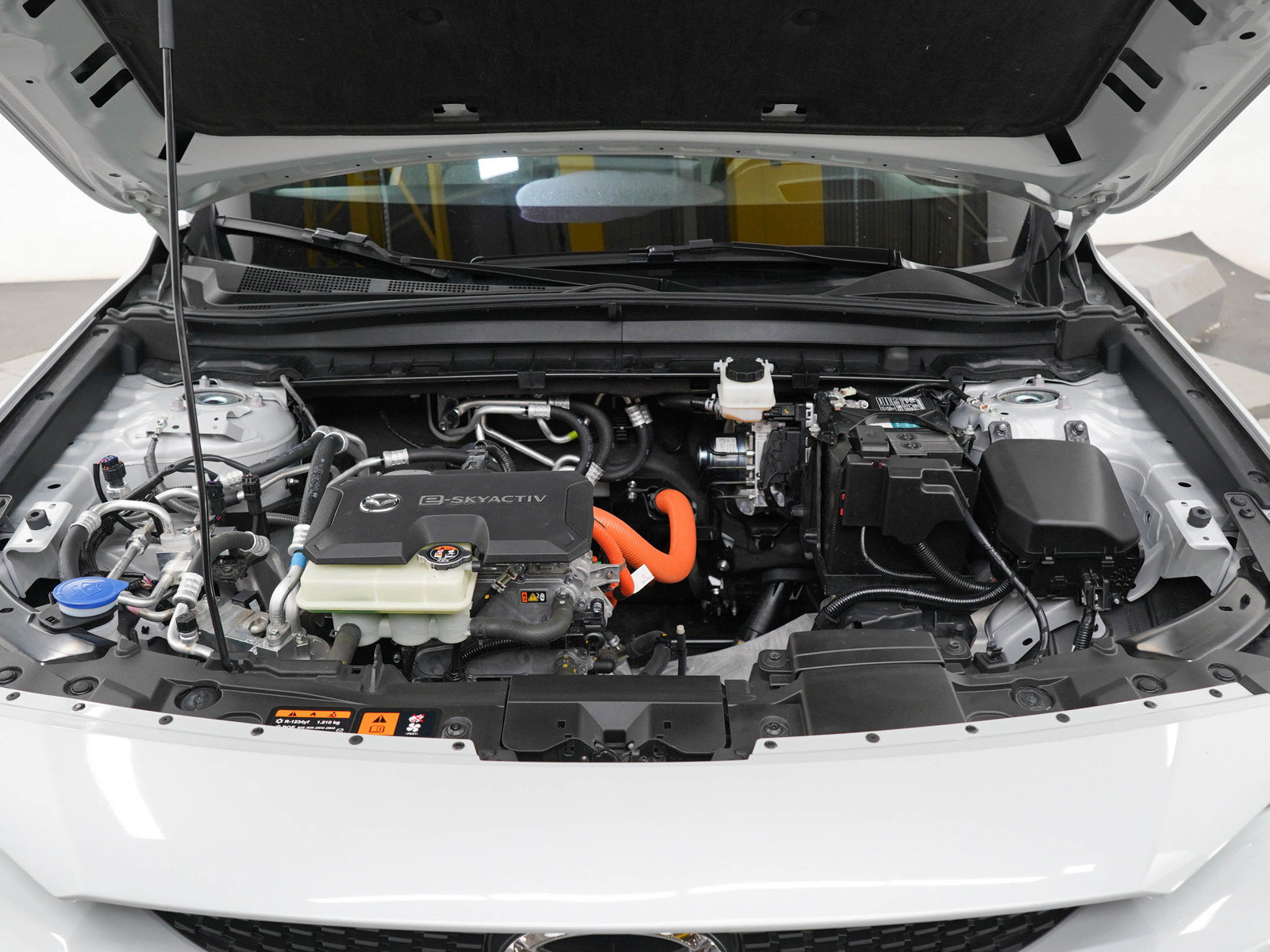 Used 2022 MAZDA MX-30 Electric w/ Premium Plus Pkg FWD image 29