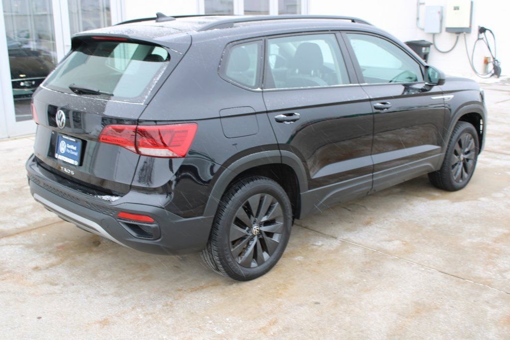 Certified 2023 Volkswagen Taos S image 6
