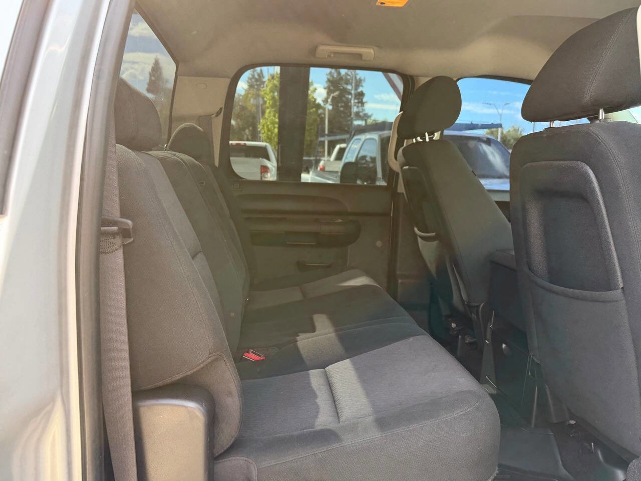 Used 2010 GMC Sierra 2500 SLE w/ Suspension Package, Off-Road image 24