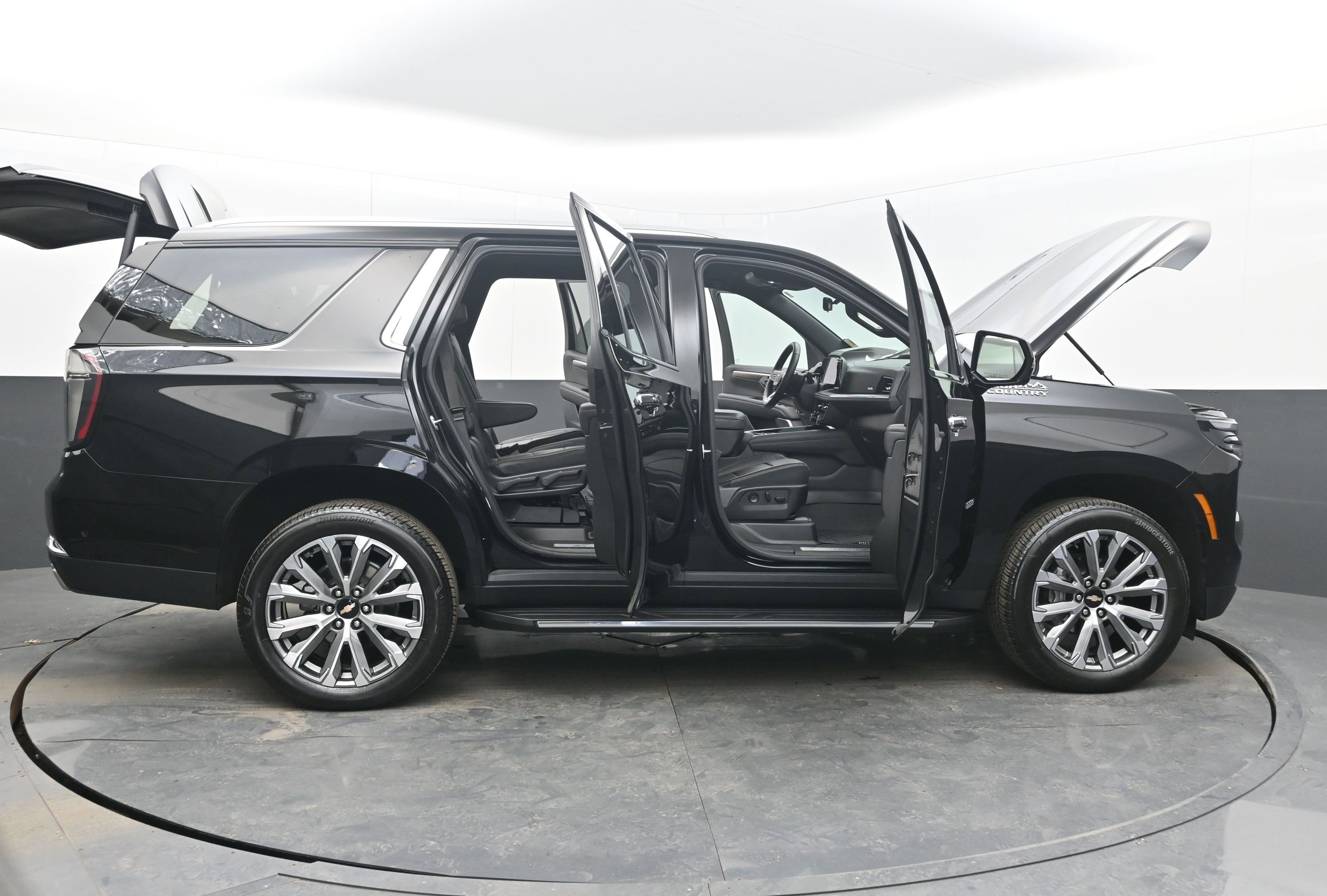 Certified 2025 Chevrolet Tahoe High Country image 43