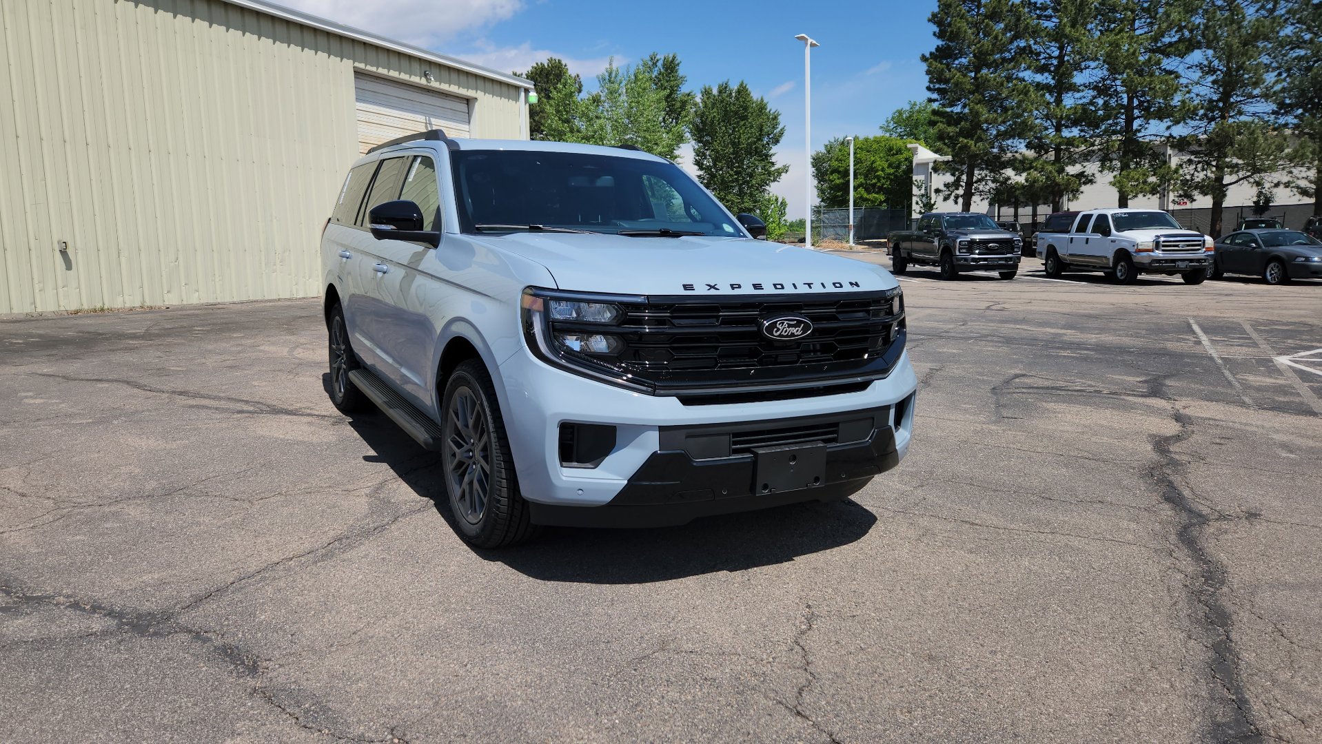 New 2026 Ford Expedition Platinum w/ Stealth Appearance Package AWD/4WD image 20