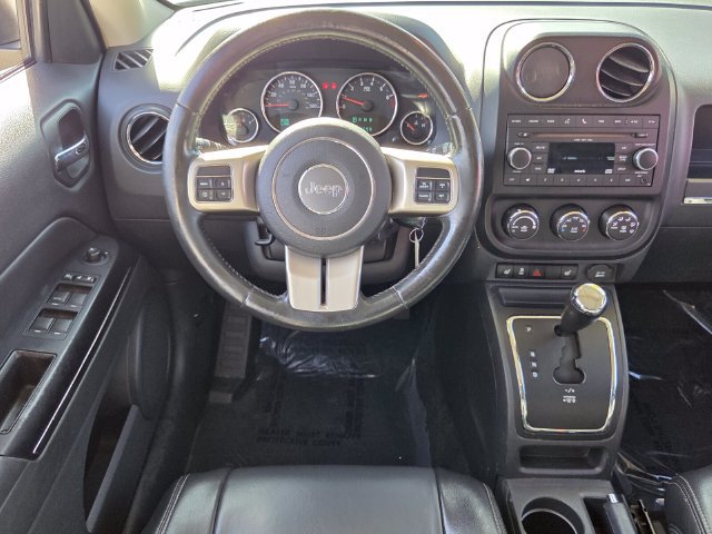 Used 2011 Jeep Patriot Latitude AWD/4WD image 13