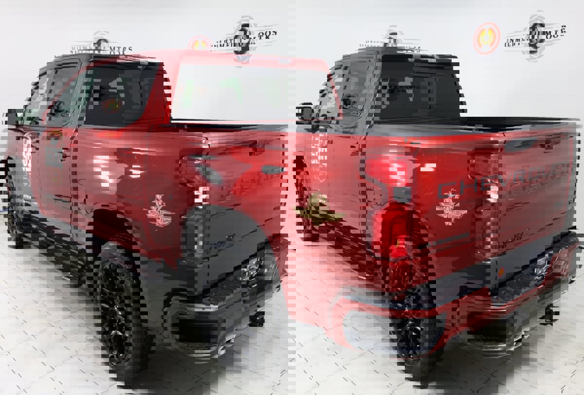 Used 2024 Chevrolet Silverado 1500 RST w/ Convenience Package II image 4