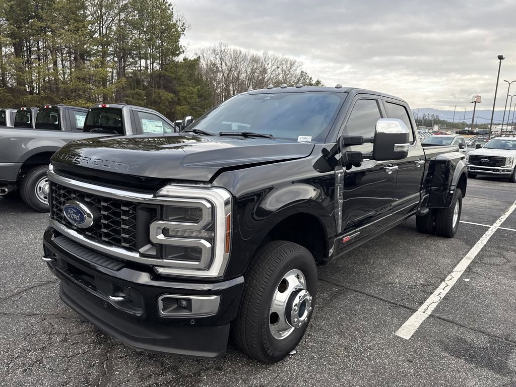 Used 2024 Ford F350 Platinum image 3