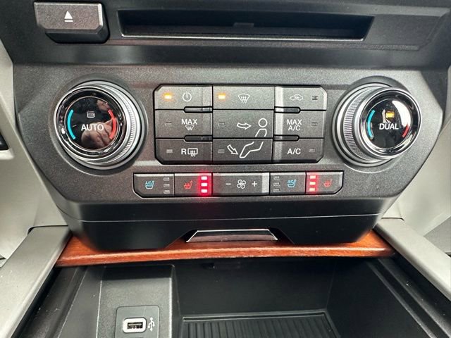 Used 2017 Ford F350 King Ranch w/ King Ranch Ultimate Package image 40