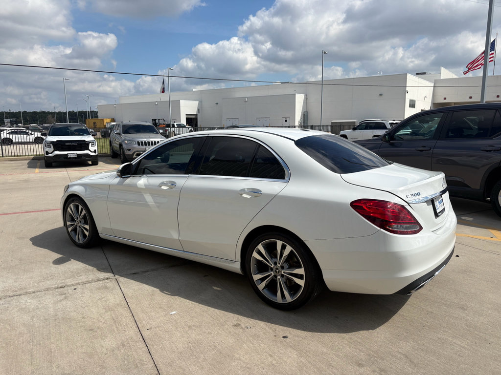 Used 2018 Mercedes-Benz C 300 Sedan image 3