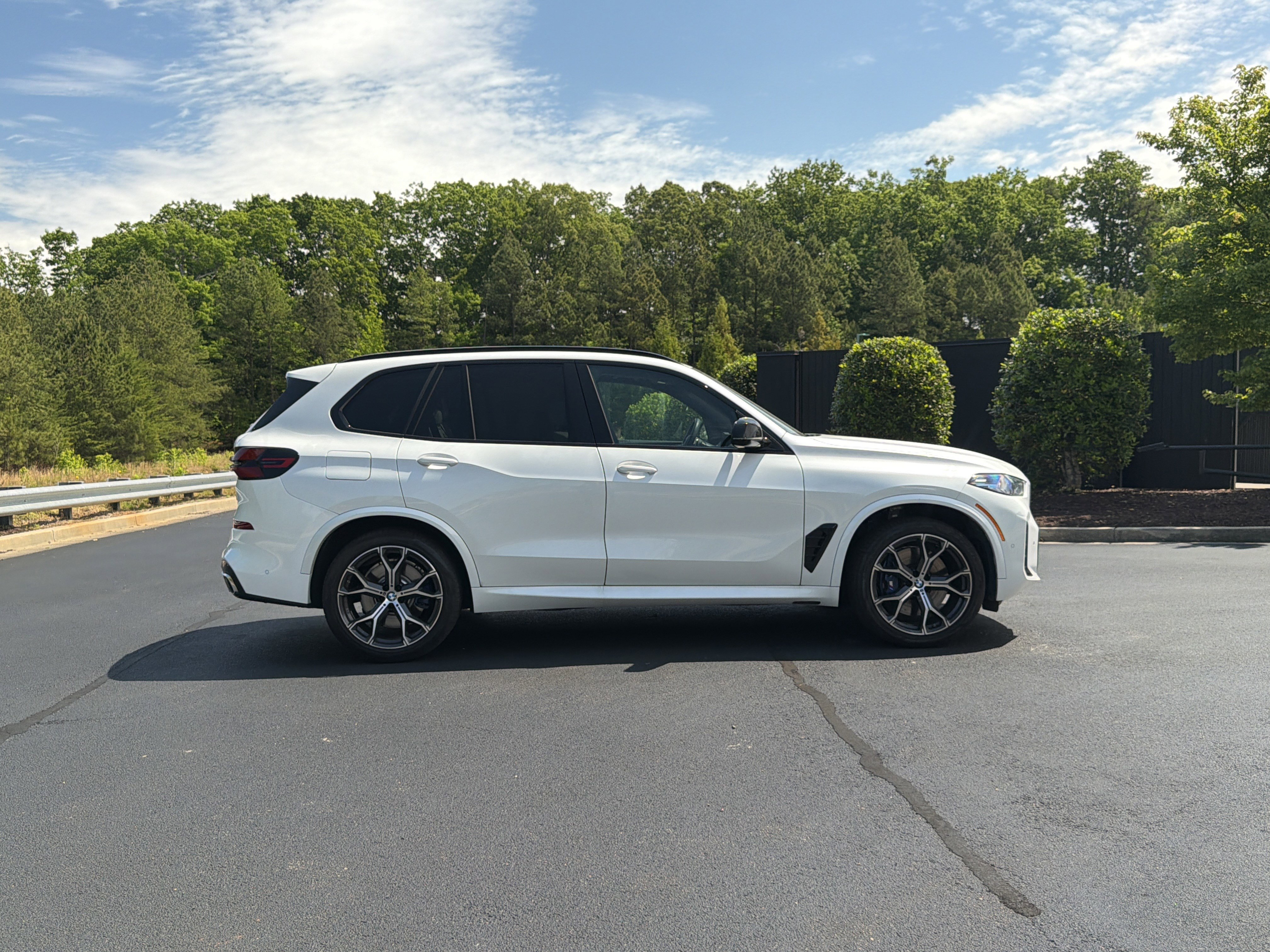 Used 2026 BMW X5 M60i w/ Climate Comfort Package AWD/4WD image 5