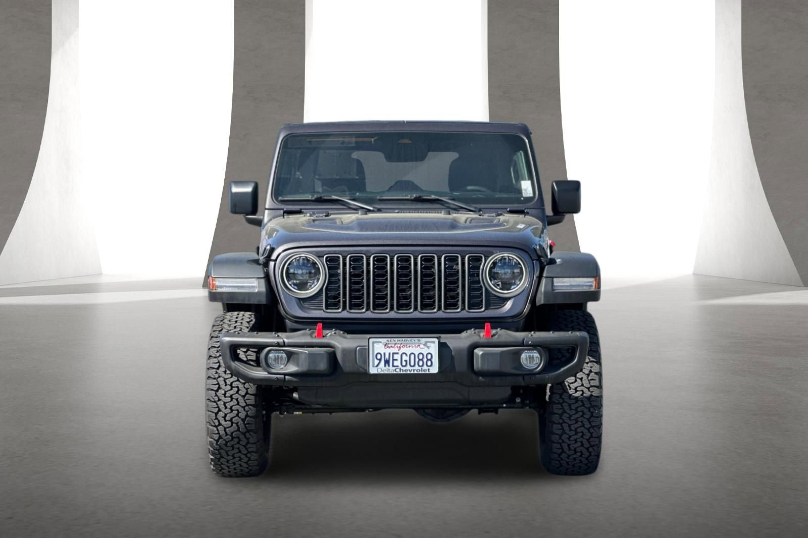 Used 2026 Jeep Wrangler Unlimited Rubicon w/ Steel Bumper Group image 8
