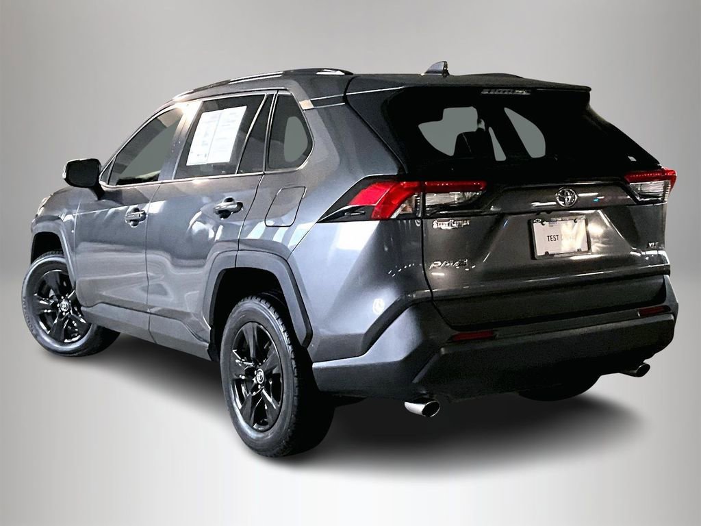 Used 2020 Toyota RAV4 XLE w/ Convenience Package image 7