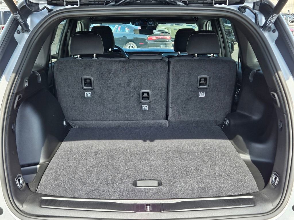 New 2025 Jeep Grand Cherokee Laredo X w/ Luxury Tech Group I image 29