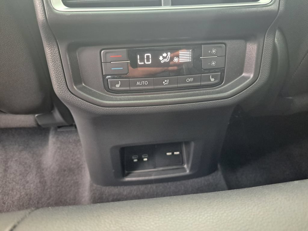 Used 2026 Volkswagen Atlas SEL Premium R-Line AWD/4WD image 28
