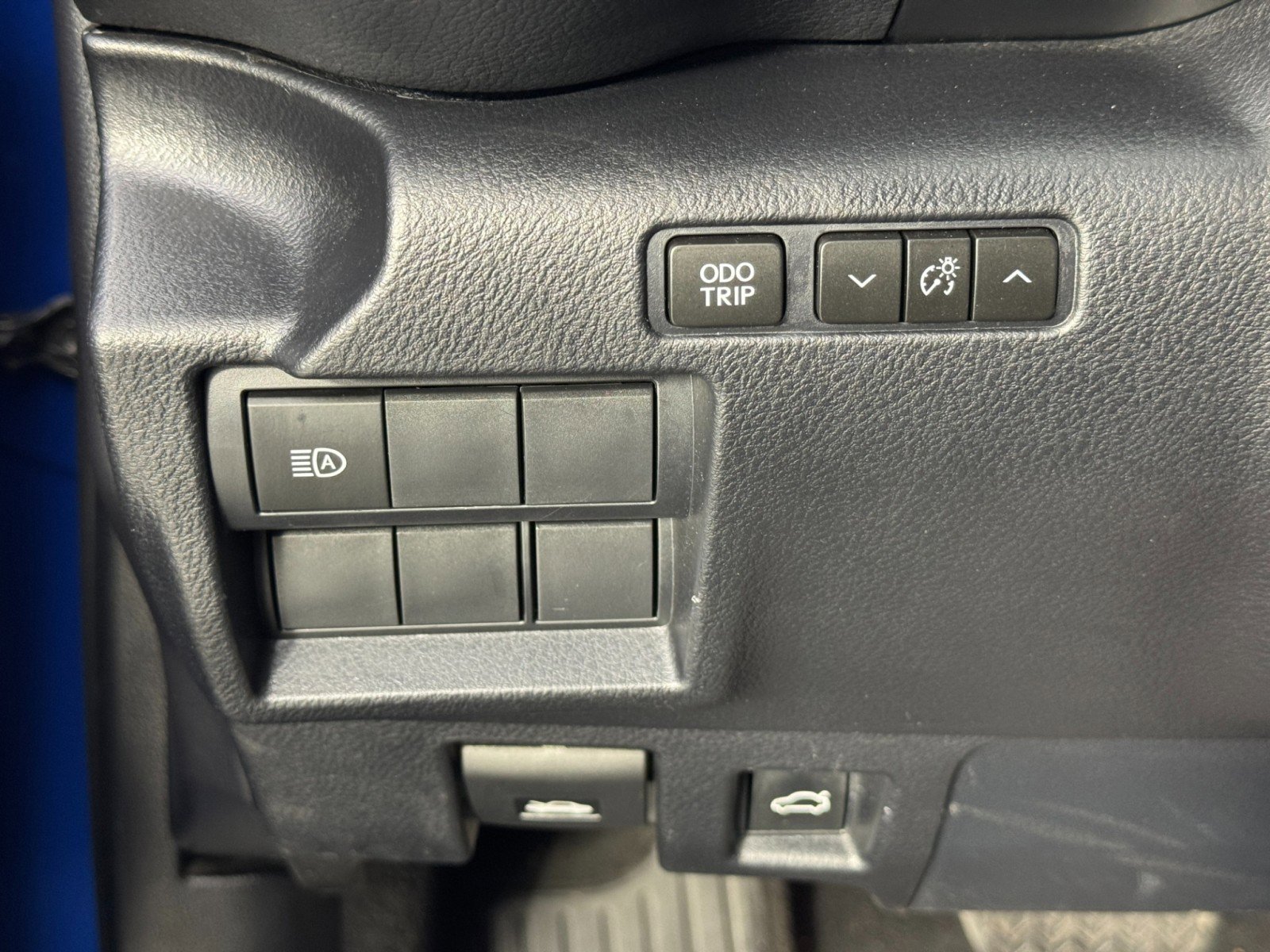 Used 2022 Lexus IS 300 w/ Accessory Package RWD image 16