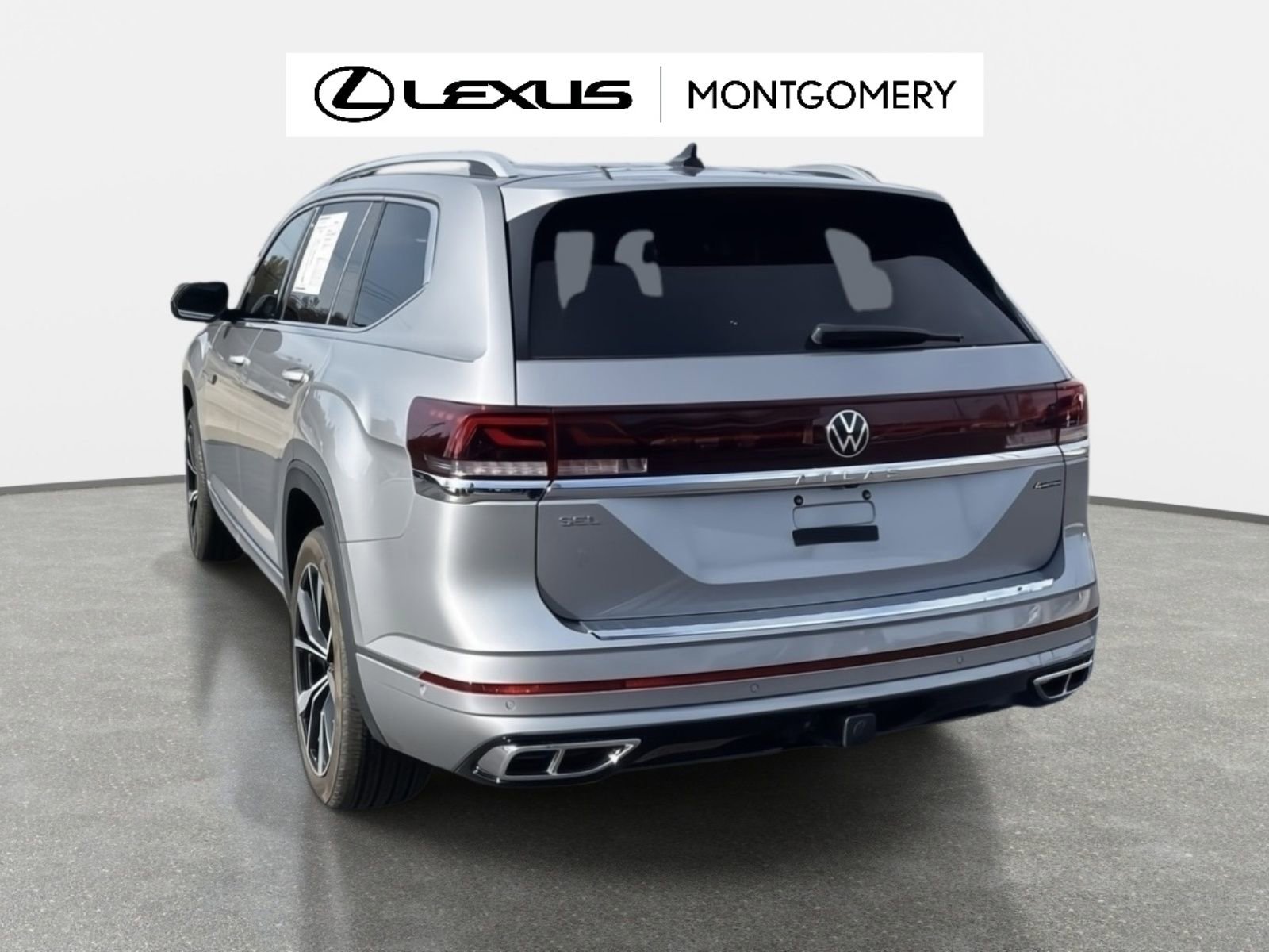 Used 2025 Volkswagen Atlas SEL Premium R-Line image 4