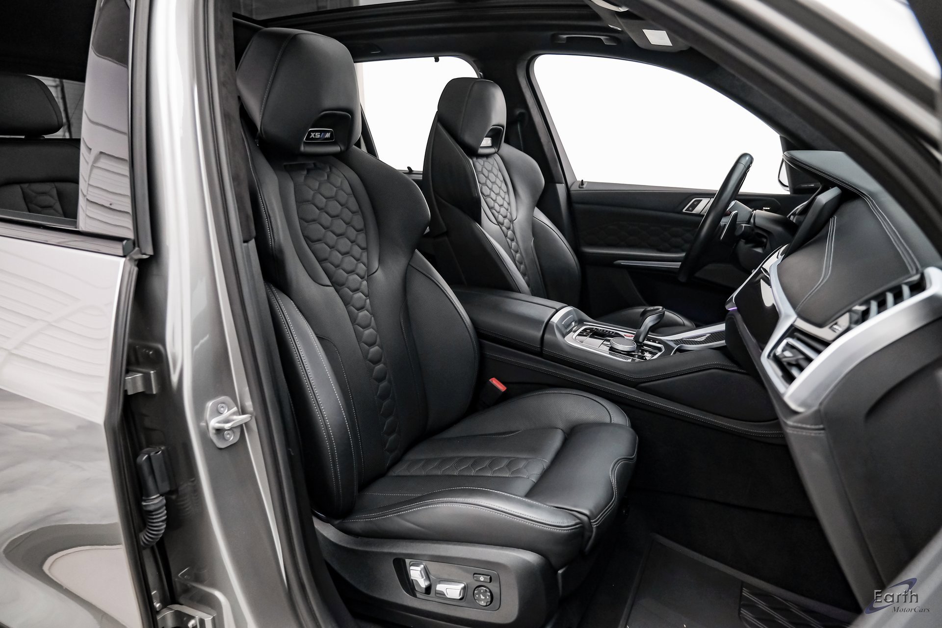 Used 2022 BMW X5 M w/ Competition Package 2 image 49