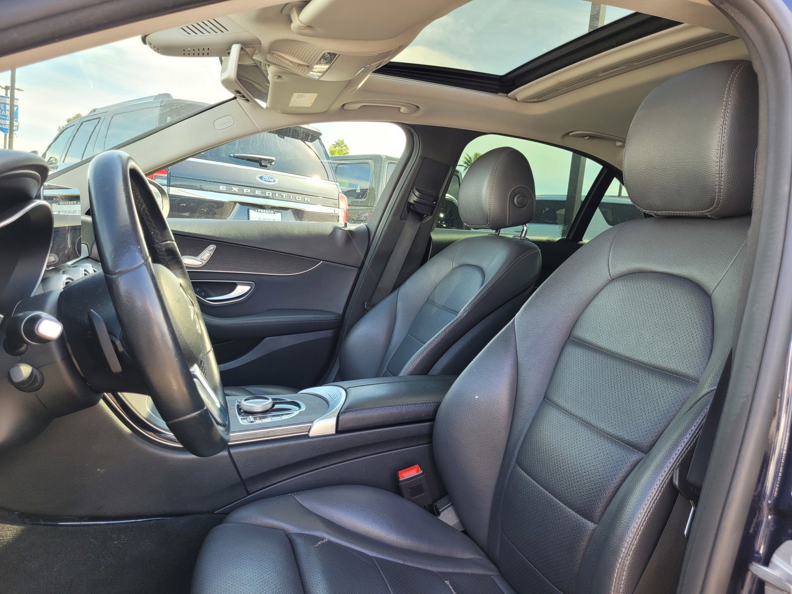 Used 2019 Mercedes-Benz C 300 Sedan image 10