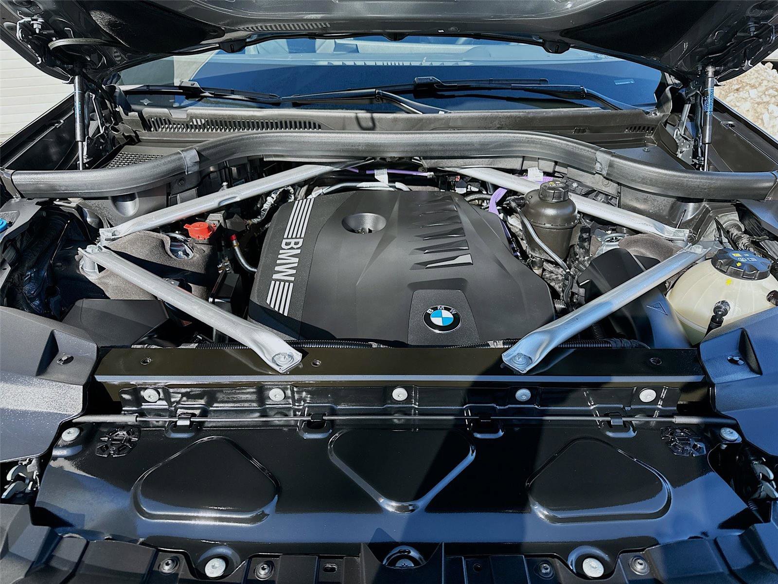 Certified 2024 BMW X7 xDrive40i w/ Premium Package image 33