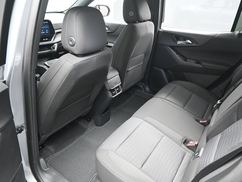 New 2026 Chevrolet Equinox LT FWD image 16