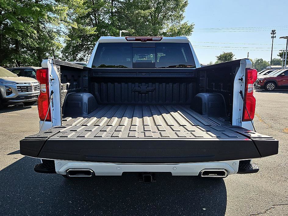 New 2026 Chevrolet Silverado 1500 High Country AWD/4WD image 5