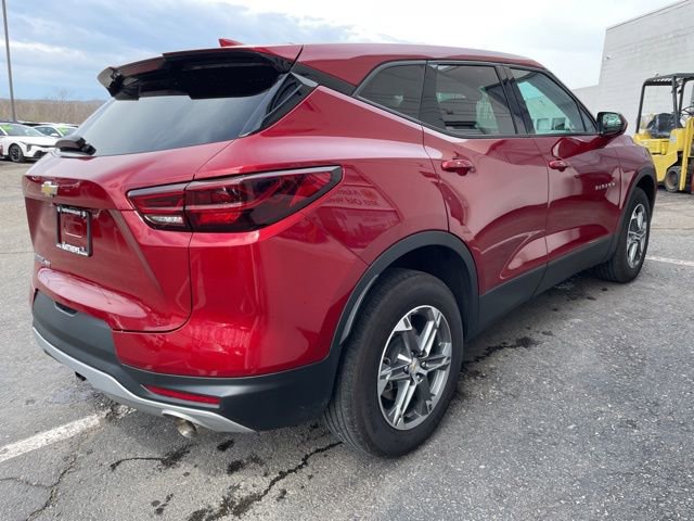 Used 2023 Chevrolet Blazer LT AWD/4WD image 5