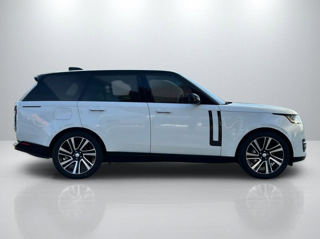 Used 2023 Land Rover Range Rover SE AWD/4WD image 4