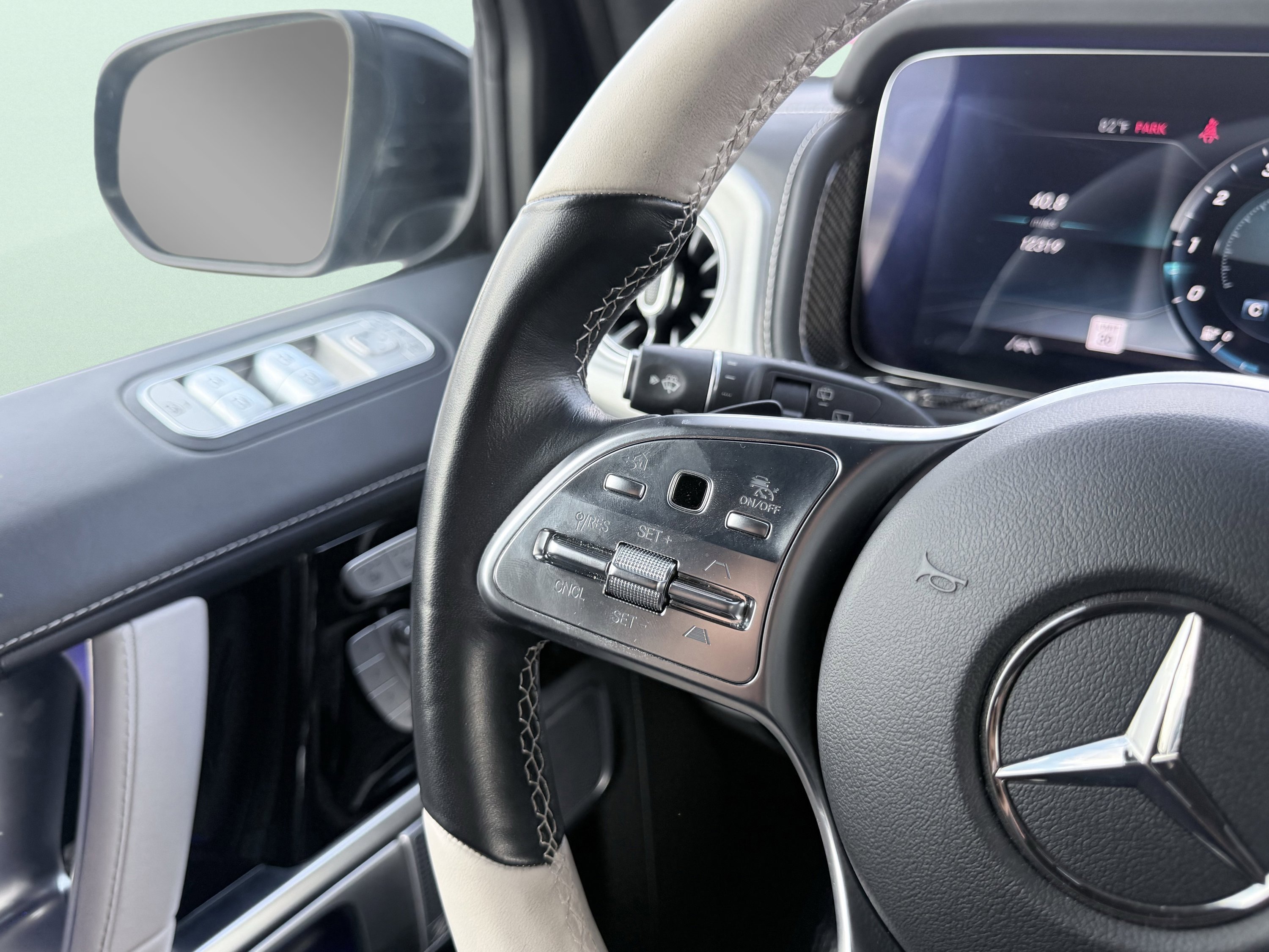 Used 2023 Mercedes-Benz G 550 image 70