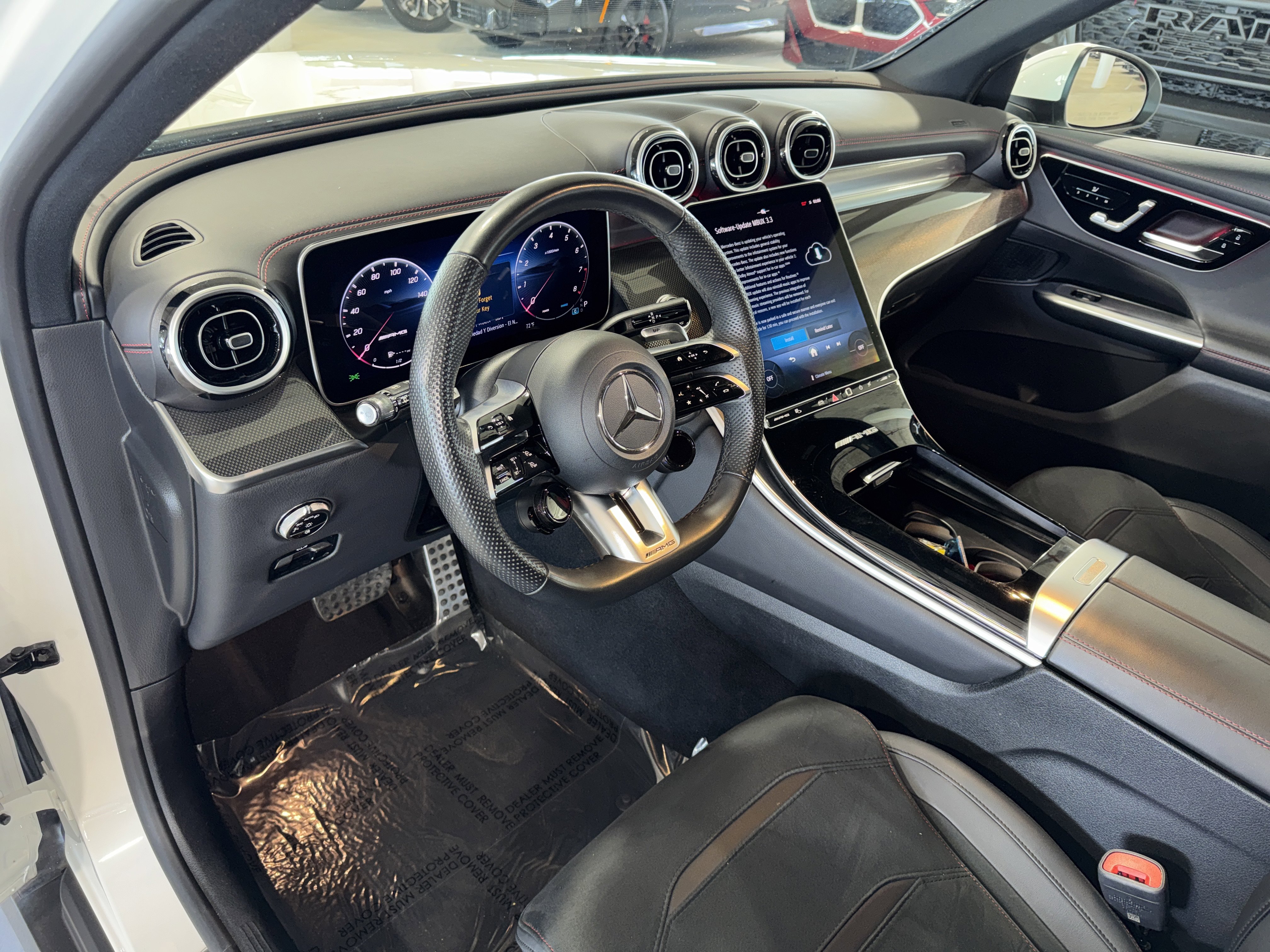 Used 2025 Mercedes-Benz GLC 43 AMG 4MATIC image 21